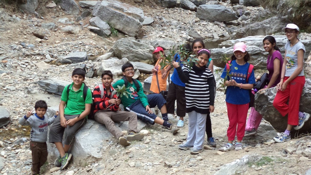 Le Frehindi’s Summer Camp at Frehindi Village 2014 – Treasure Hunt & La Piscine Bhalugaad